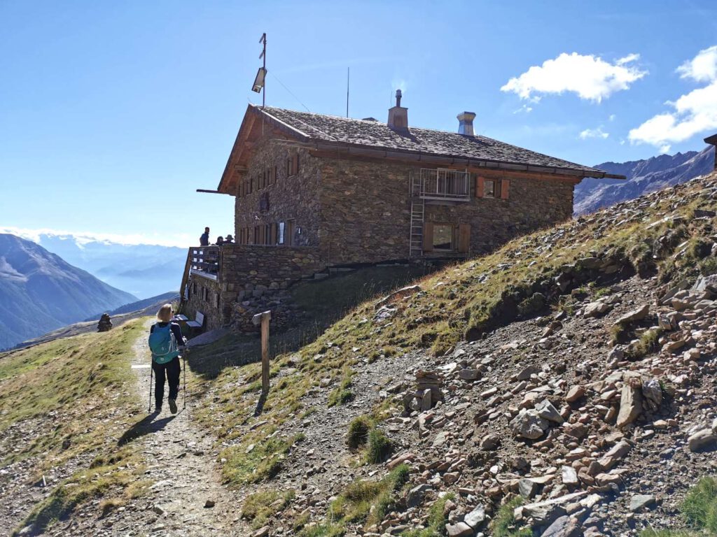 Abstieg von der Weißkugel - am Ende der Tour kommen wir wieder an der Oberetteshütte an
